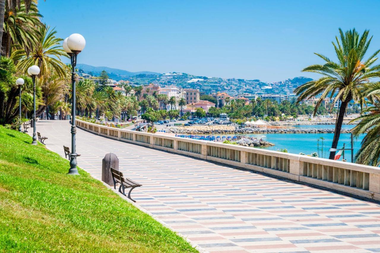 Casa Fiorenza Parcheggio Privato Sanremo Ngoại thất bức ảnh