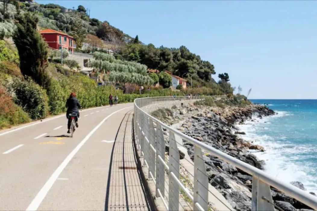 Casa Fiorenza Parcheggio Privato Sanremo Ngoại thất bức ảnh