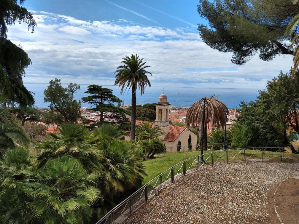 Casa Fiorenza Parcheggio Privato Sanremo Ngoại thất bức ảnh